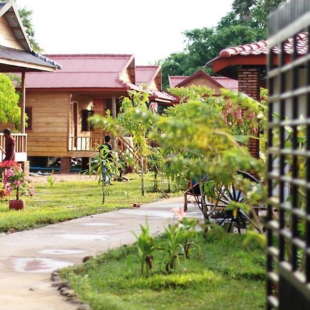 The Hidden Oasis Bungalows Kampot Buitenkant foto