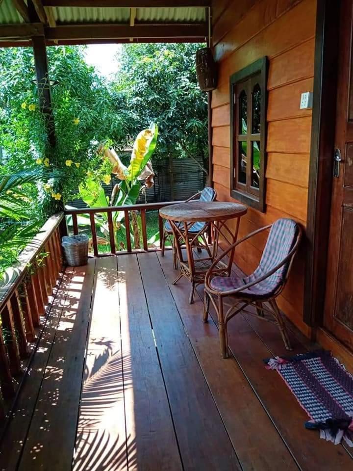 The Hidden Oasis Bungalows Kampot Buitenkant foto