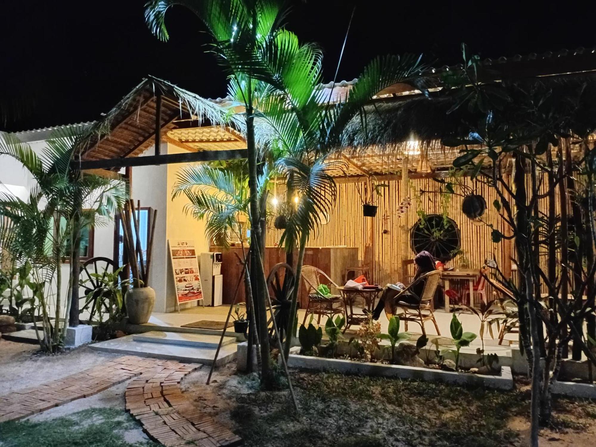 The Hidden Oasis Bungalows Kampot Buitenkant foto