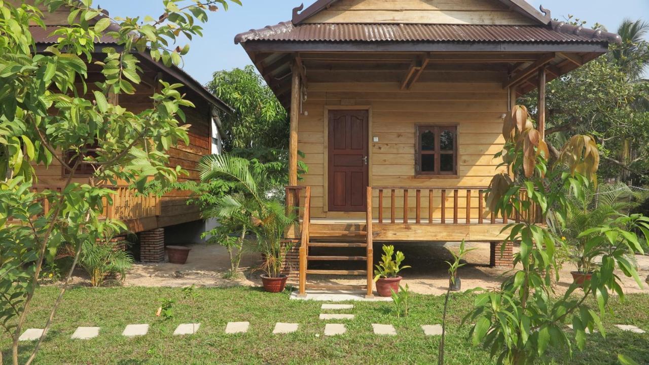 The Hidden Oasis Bungalows Kampot Buitenkant foto