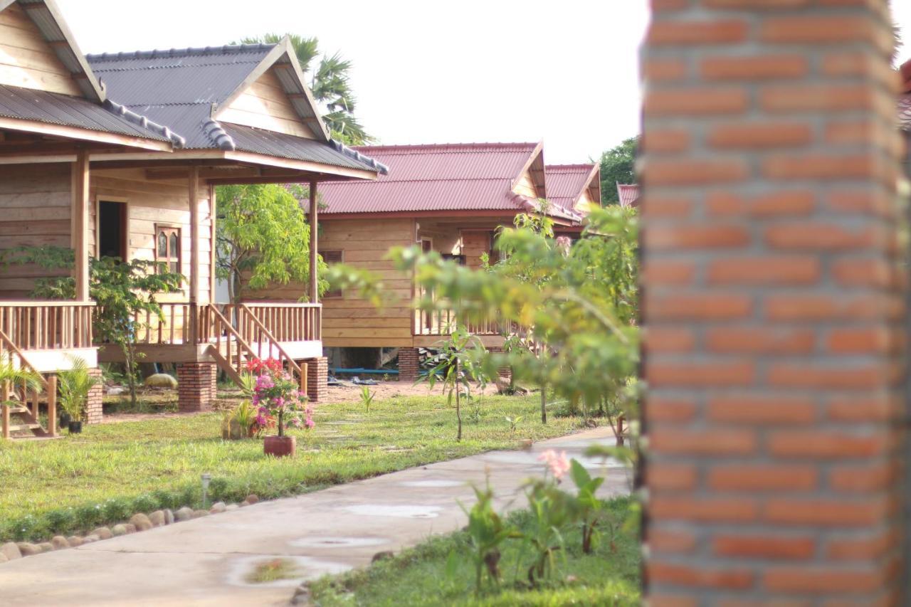 The Hidden Oasis Bungalows Kampot Buitenkant foto