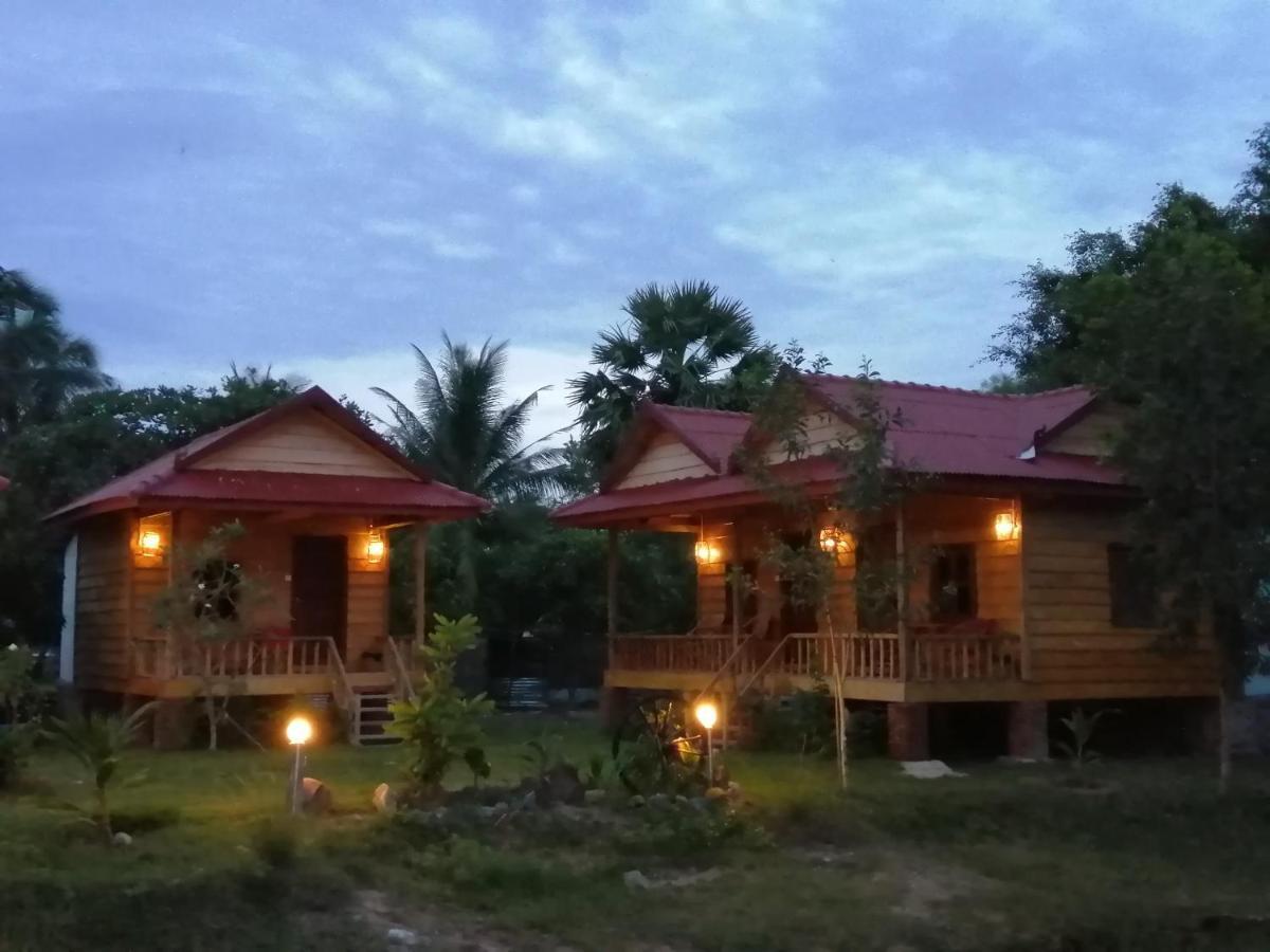 The Hidden Oasis Bungalows Kampot Buitenkant foto