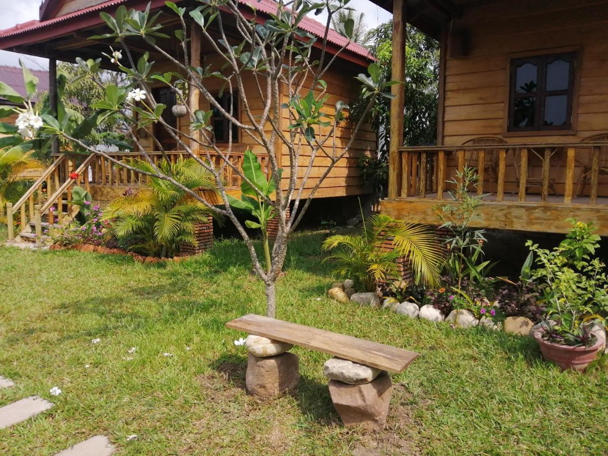 The Hidden Oasis Bungalows Kampot Buitenkant foto